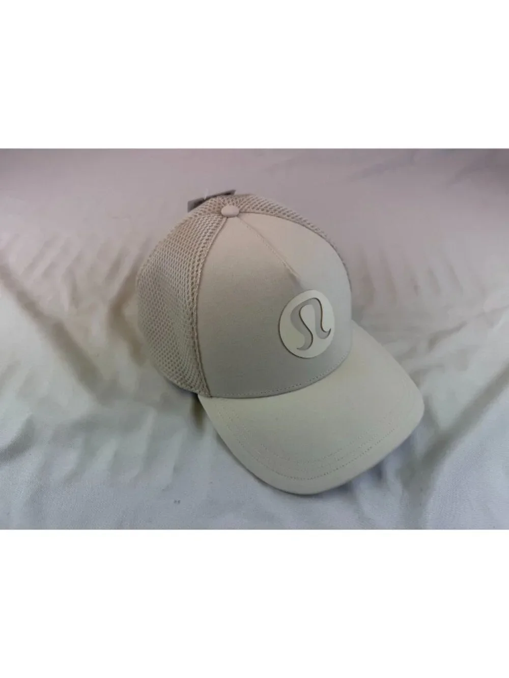 NWT Lululemon Hat Trucker Logo Light Ivory L/XL Adjustable Snap Back